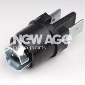 00d241e1ee0fa23295a0245124ca1484.jpg Oprawka żarówki kier.bocznego FIAT,inne 12V 4W