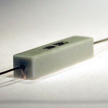 Rezystor ceramiczny SQP 10W 68R 5%