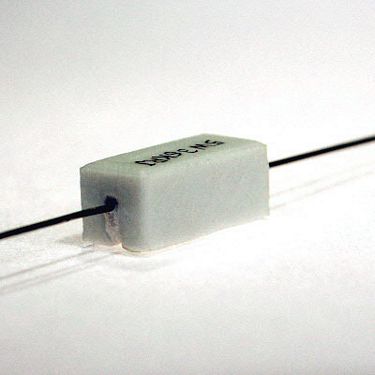 Rezystor ceramiczny SQP 5W 82R 5%