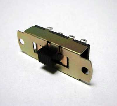 3a1db9f4a38c7203c330613c6bacf5f9.jpg Przełącznik suwakowy SS23L13G4-G