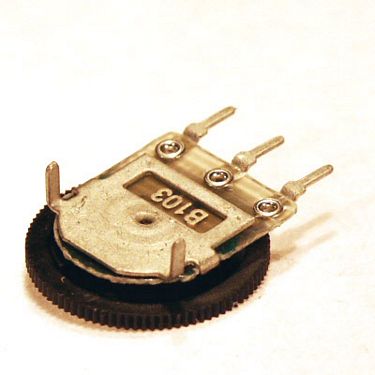 Potencjometr obrotowy RV014N1-B20K  TOMY