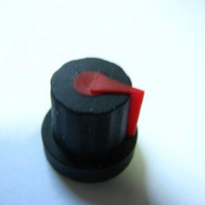 Gałka 1001 CZARNA WSKAŹNIK CZERWONY OŚ 6MM