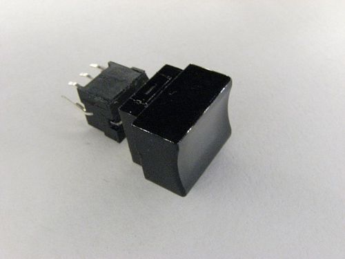 Przełącznik przyciskany podświetlany PS004-N22NPS3XKUBXX-1