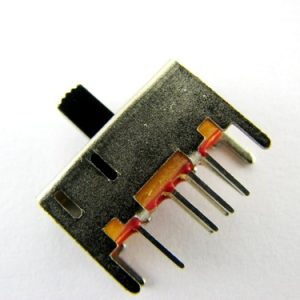 5ea332466ff302249acdfed8ace3c81c.jpg Przełącznik suwakowy SS23D03G5