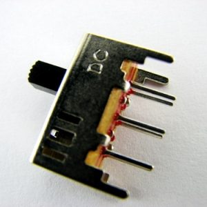 608611989afaa89124158625814baa1d.jpg Przełącznik suwakowy SS22H05G5