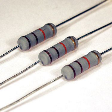 Rezystor metalizowany RSS 2W R33 5%