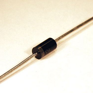 Dioda prostownicza 1N5393