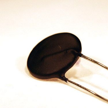 Termistor NTC 15D-15