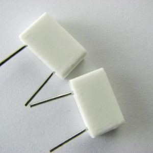 Rezystor ceramiczny MPR 2W R33 J