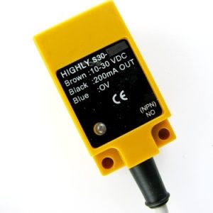 a820f29ffe42ba6fed3eb7815a98cfa0.jpg Czujnik zbliżeniowy - indukcyjny S30-10P-2