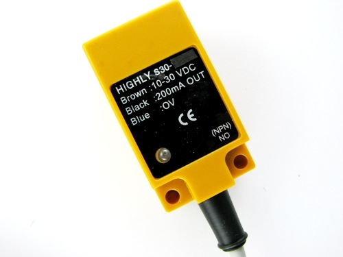 Czujnik zbliżeniowy - indukcyjny S30-10P-2