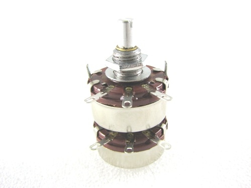 d1106bd7fd160cf1a5e4e335d33f2fee.jpg Potencjometr obrotowy WHT118-3A 2W 2XB4K7 L-15