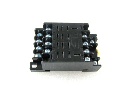 Podstawka przekaźnika z zaciskami śrubowymi  YS-SKLY-4