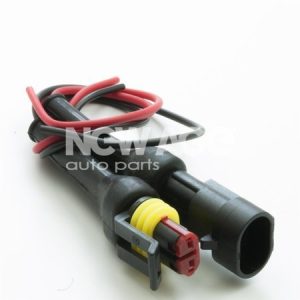 e0ba0cb540f3834da4288cb7596cc310.jpg Złącze superseal 1,5, 2-stykowe, z przewodami i osłoną gumową.