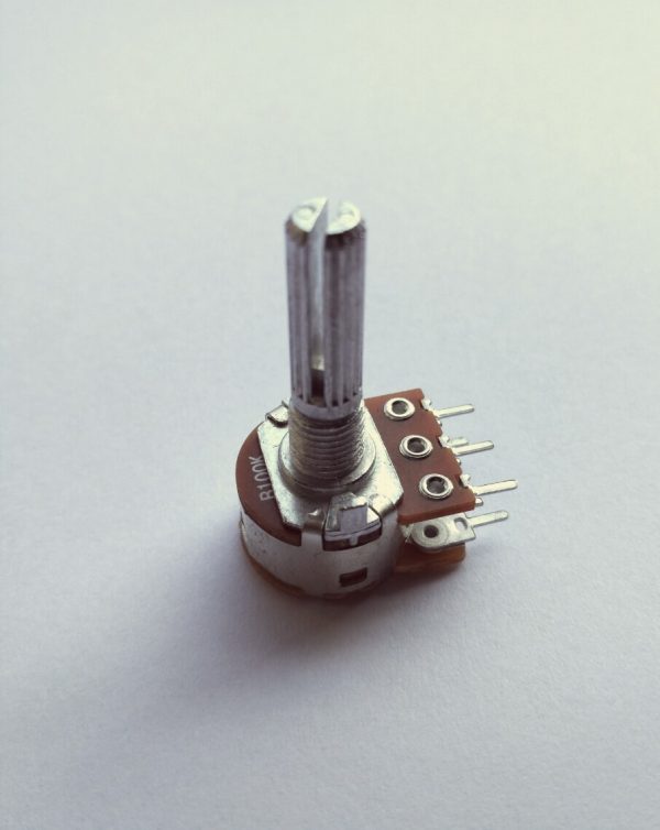 Potencjometr  TP S16KN/5pin-B100K-L25 KC/CI