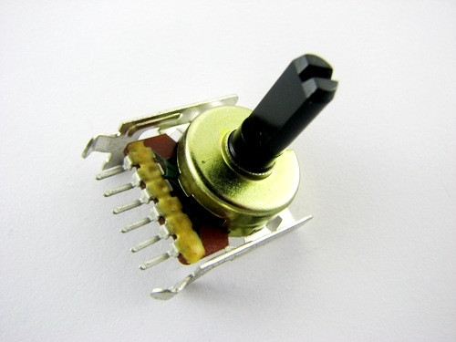 POTENCJOMETR RV1611GNP(PH)-B20K-23.5F