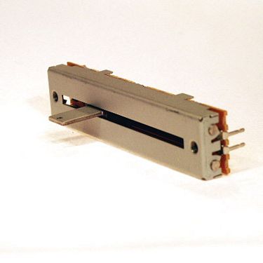 POTENCJOMETR SK4581G-A10K-B12